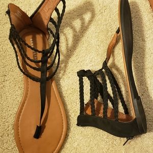 Aeropostale strappy black sandals!